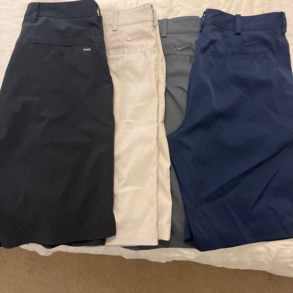 Lot of 4 men’s Nike golf shorts black, gray, blue, khaki size 30 - Picture 4 of 9